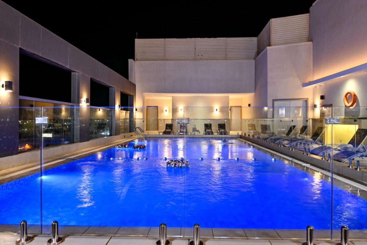 Clarion Hotel Jeddah Airport Esterno foto