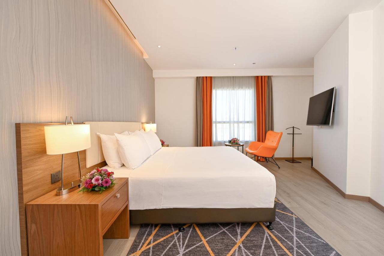 Clarion Hotel Jeddah Airport Esterno foto